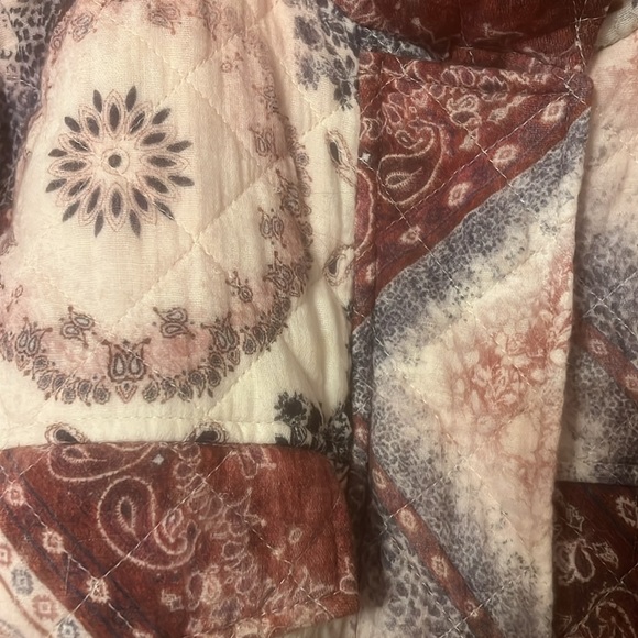 Sweater/coat - Picture 2 of 2